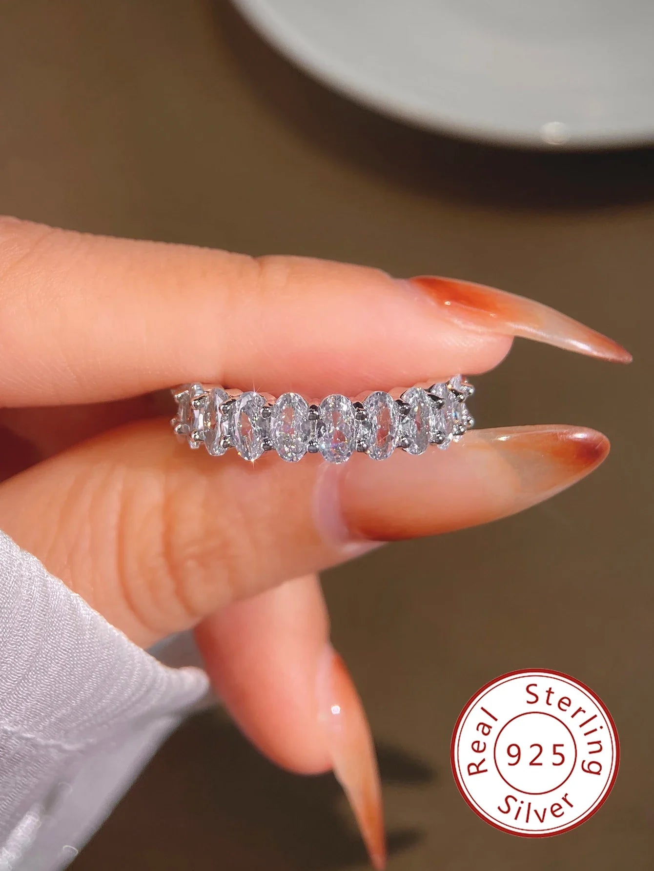 Anillo Óvalo Sereno