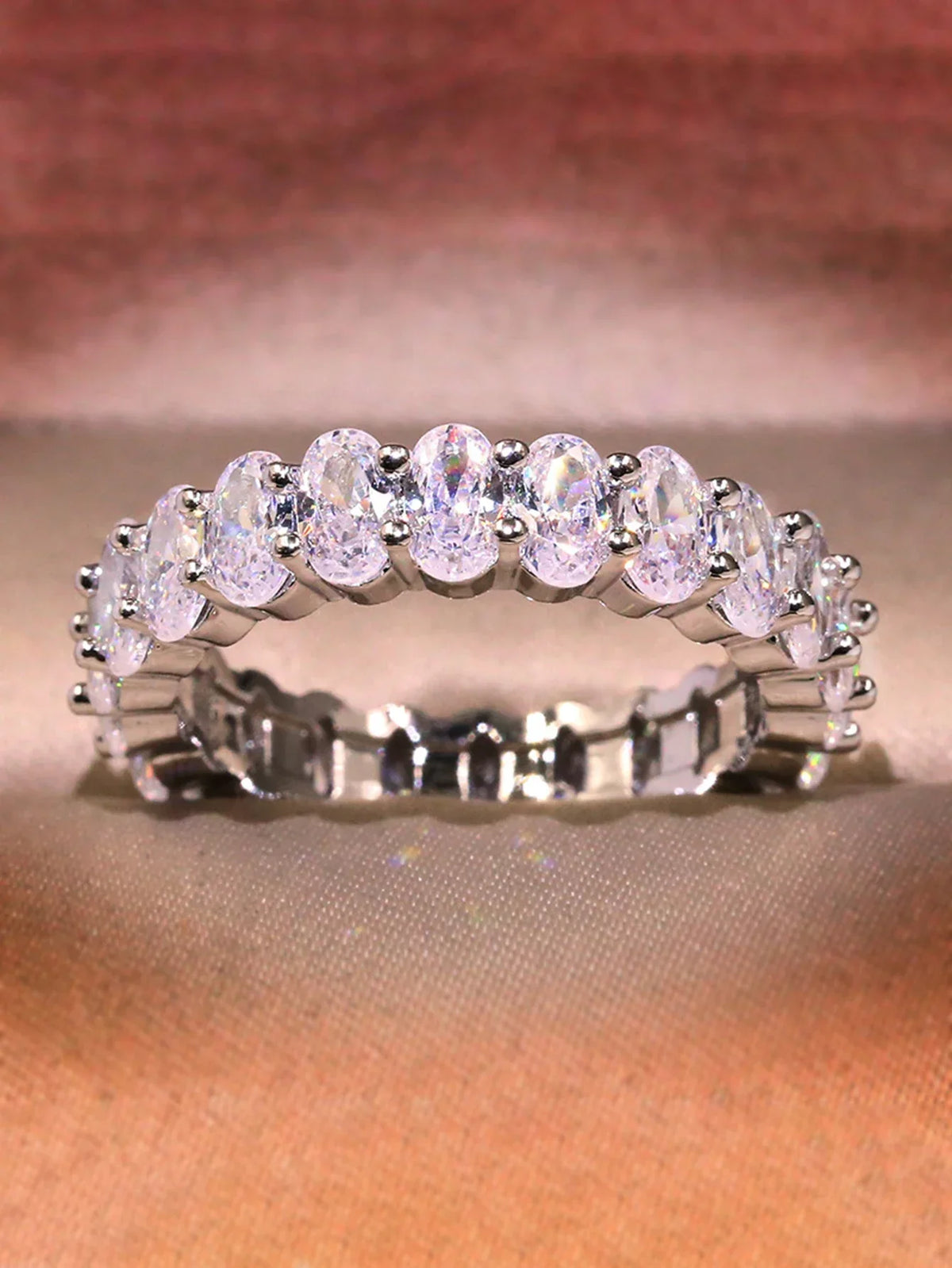 Anillo Óvalo Sereno